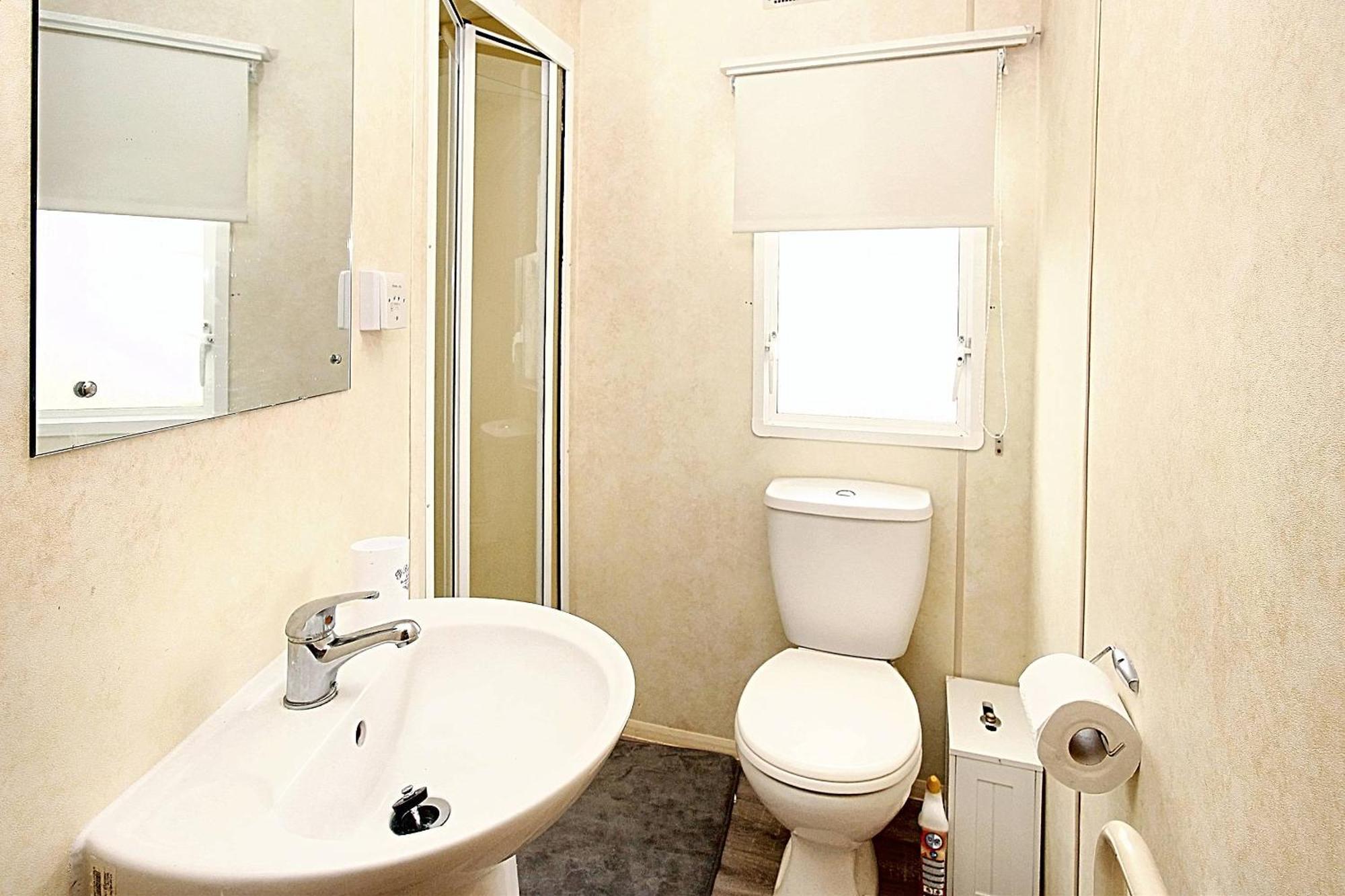 Highfield Grange, Orchards Villa Little Clacton Bagian luar foto